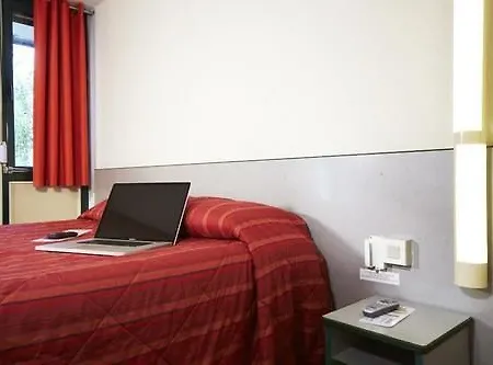 普瑞米尔梅兹苏德朱伊奥阿切经典酒店 朱伊·奥克斯·阿奇斯