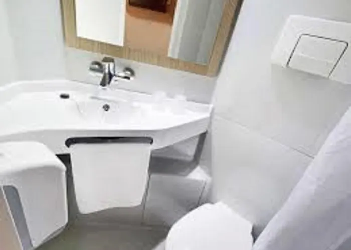 Отель Premiere Classe Metz Sud Aux Arches *