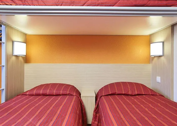 Отель Premiere Classe Metz Sud Aux Arches