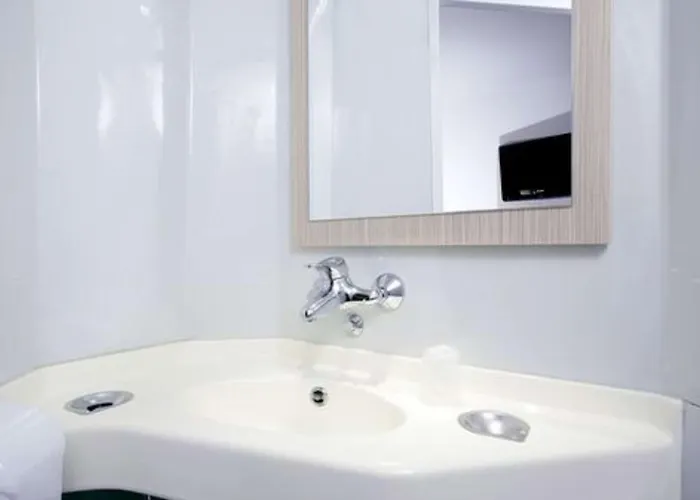 Отель Premiere Classe Metz Sud Aux Arches