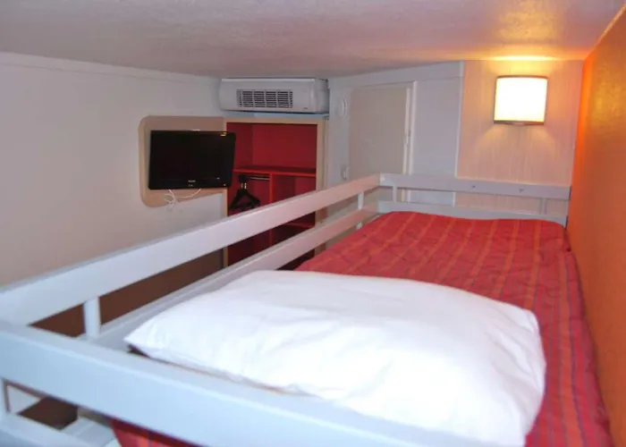 Отель Premiere Classe Metz Sud Aux Arches