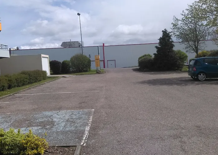 Premiere Classe Metz Sud Aux Arches Отель *